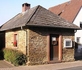 Backhaus vor der Renovierung - Foto: Tillig